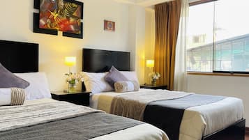 Apartamento standard, 2 quartos, cozinha americana | Ferros/tábuas de passar roupa, Wi-Fi de cortesia, roupa de cama