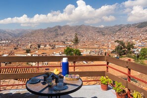 Free daily continental breakfast  - Samay Wasi Youth Hostel (Cusco)