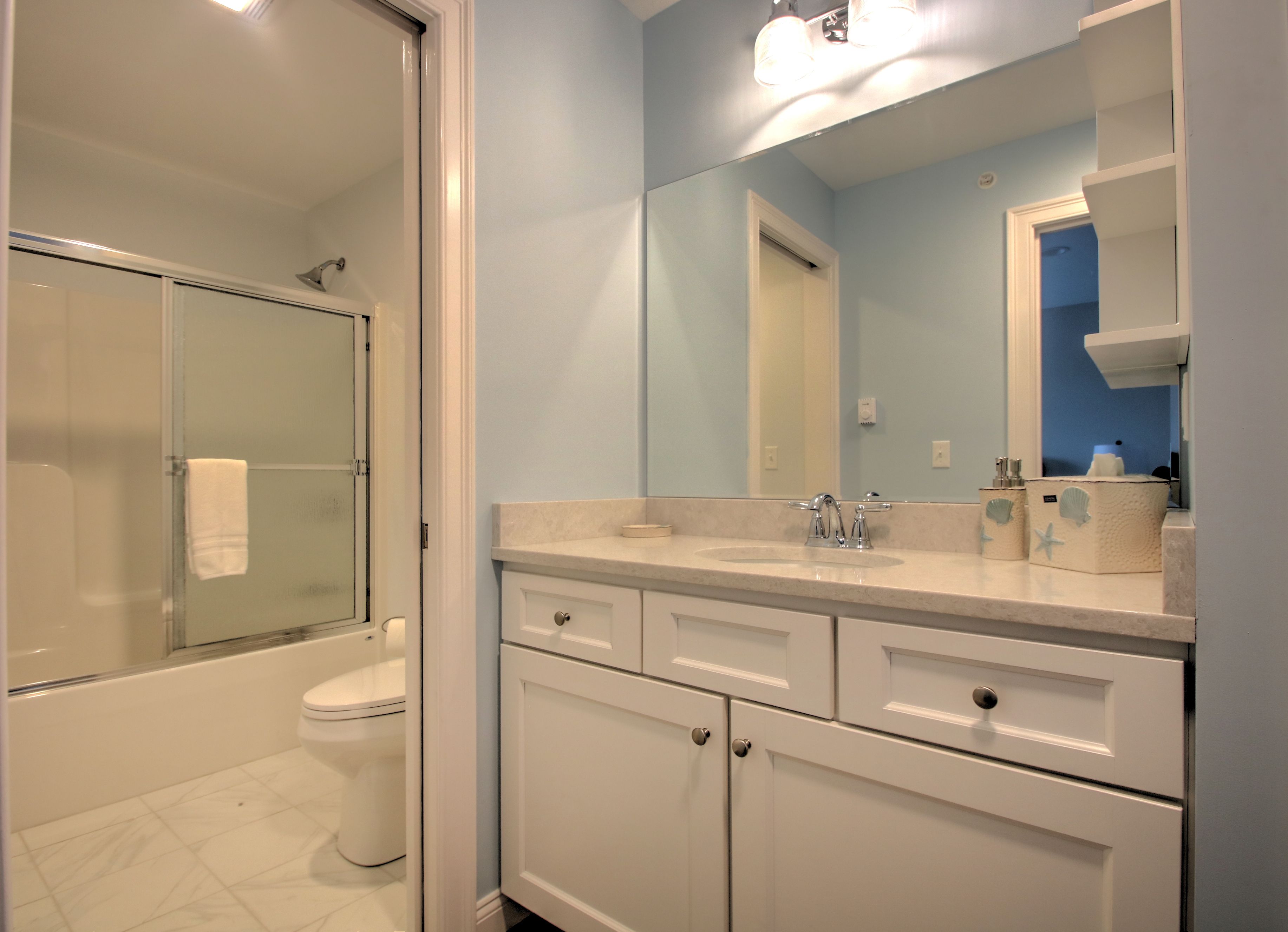 #14 sand dune one bedroom | bathroom | shower, free toiletries, hair dryer, towels