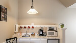 Duplex (Town Creek Warren - Suite B) | Private kitchen - Town Creek Warren - Suite B (Fredericksburg)