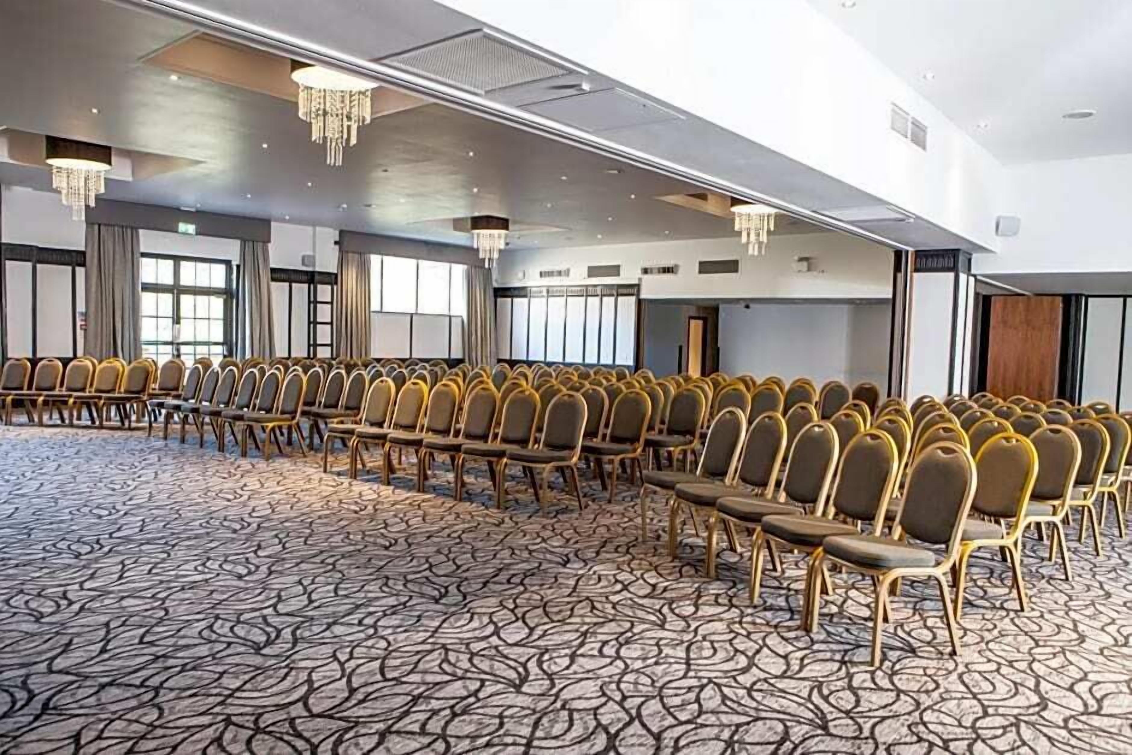 Photo - Elite Venue Selection Felbridge - Gatwick
