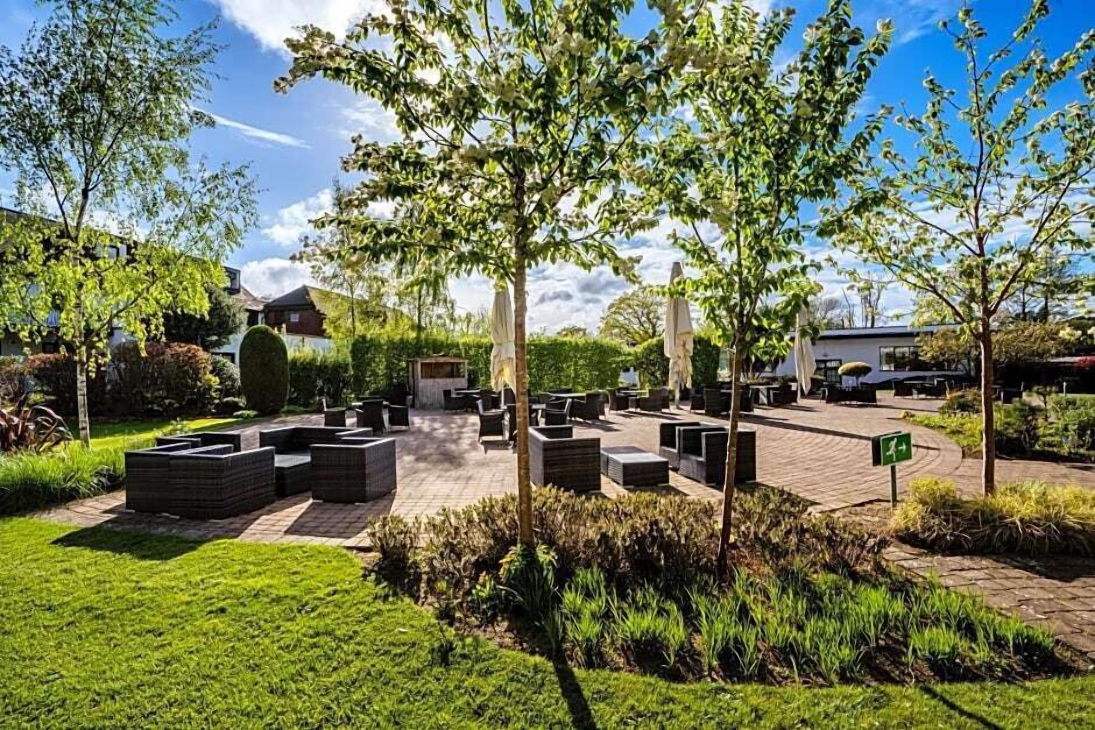 Photo - Elite Venue Selection Felbridge - Gatwick