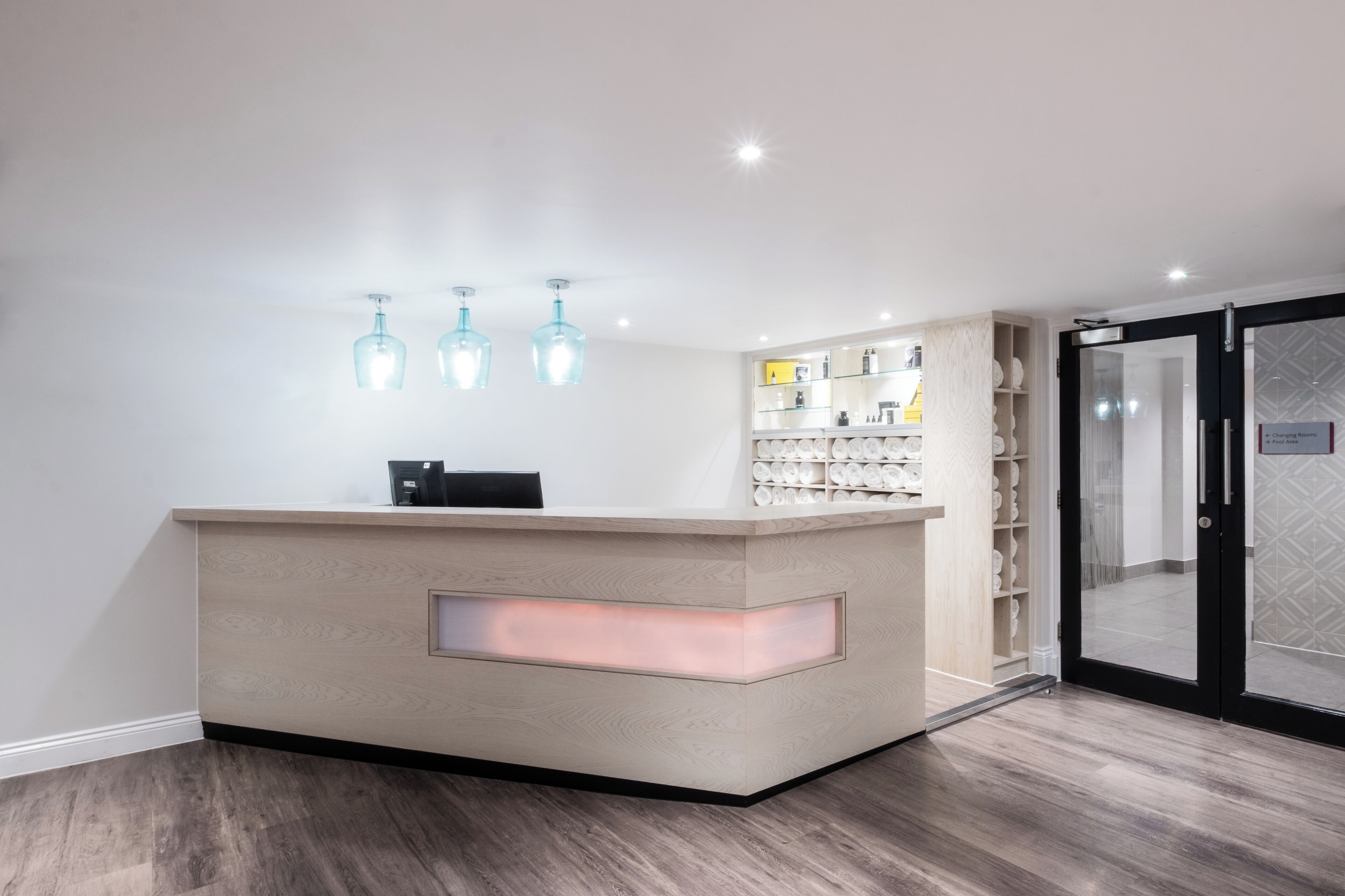 Photo - Elite Venue Selection Felbridge - Gatwick