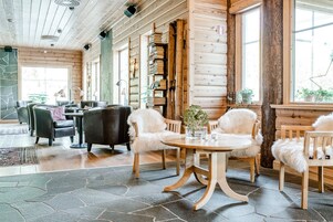 Sala de estar en el lobby