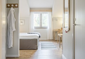 Habitación doble | Escritorio, espacio para trabajar con laptop y insonorización 