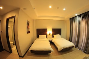Superior Twin Room, 2 Twin Beds, Non Smoking, Pool View | Room amenity