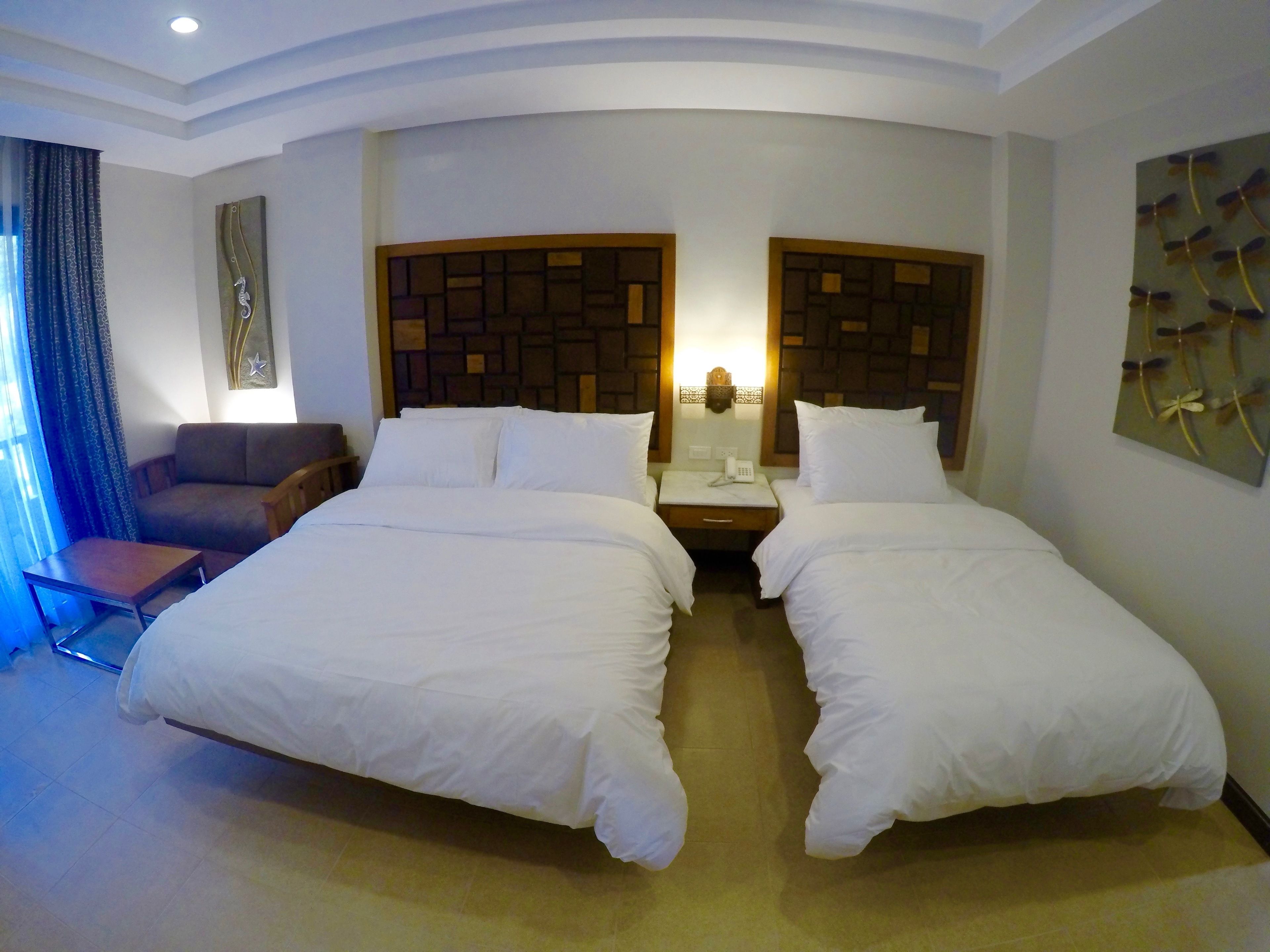 1 bedroom, in-room safe, desk, blackout curtains