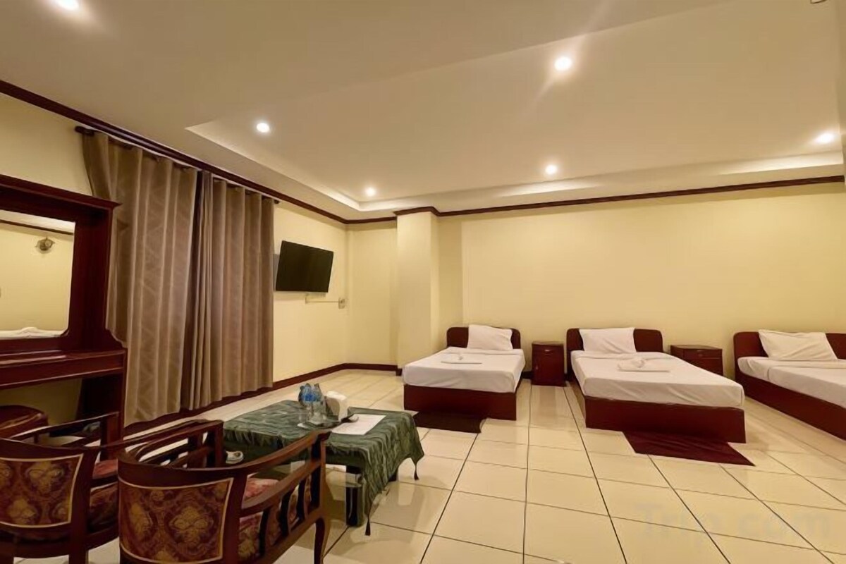 Triple Room