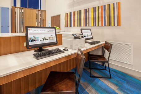 Holiday Inn Express Suites Indianapolis NE Noblesville, an IHG Hotel - Image 14