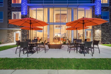 Holiday Inn Express Suites Indianapolis NE Noblesville, an IHG Hotel - Image 2