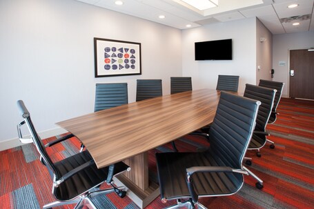 Holiday Inn Express Suites Indianapolis NE Noblesville, an IHG Hotel - Image 24
