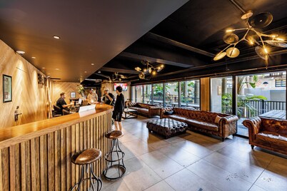 BUNK Surfers Paradise - International Backpacker Hostel