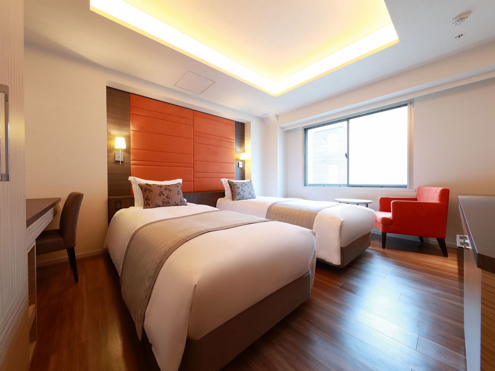 In-room safe, free WiFi, bed sheets