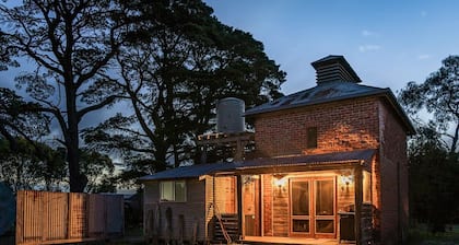 GRAMPIANS HISTORIC TOBACCO KILN