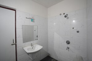 Đồ dùng nhà tắm miễn phí, khăn tắm