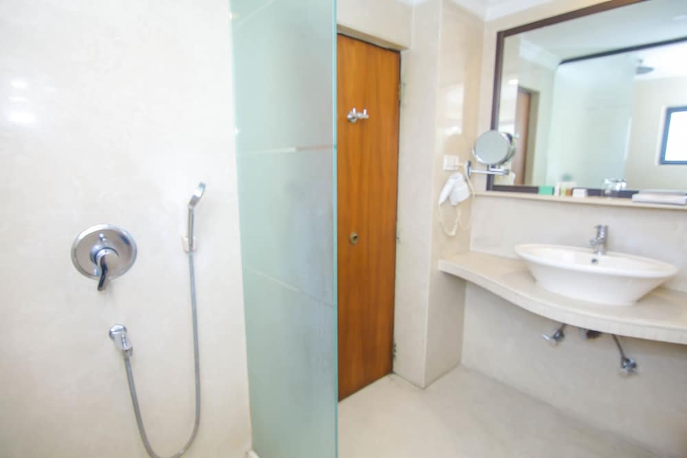 Lytton Hotel by null