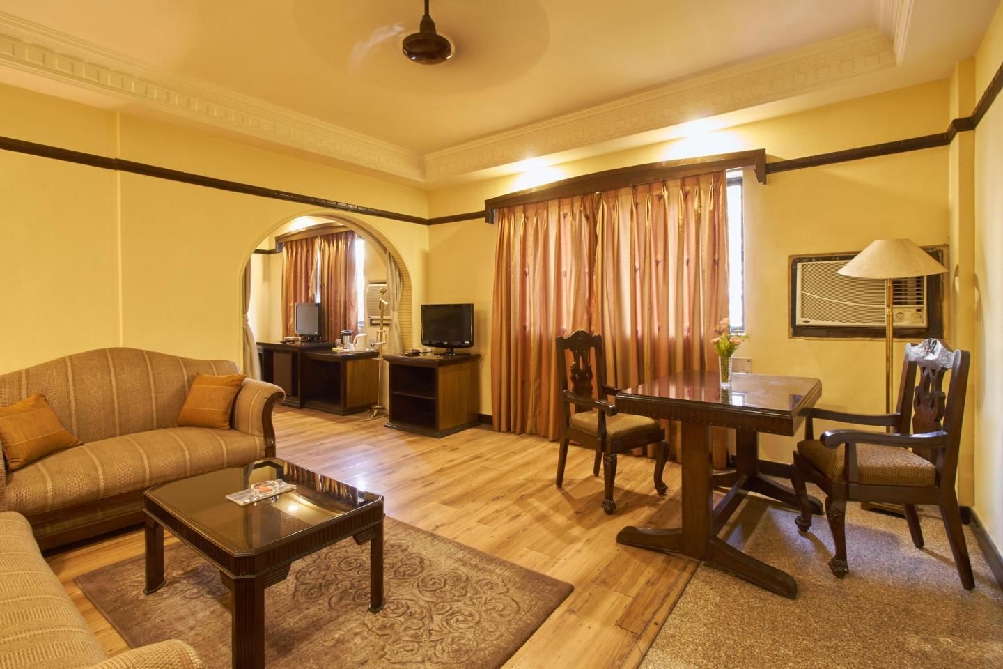 Foto - Lytton Hotel