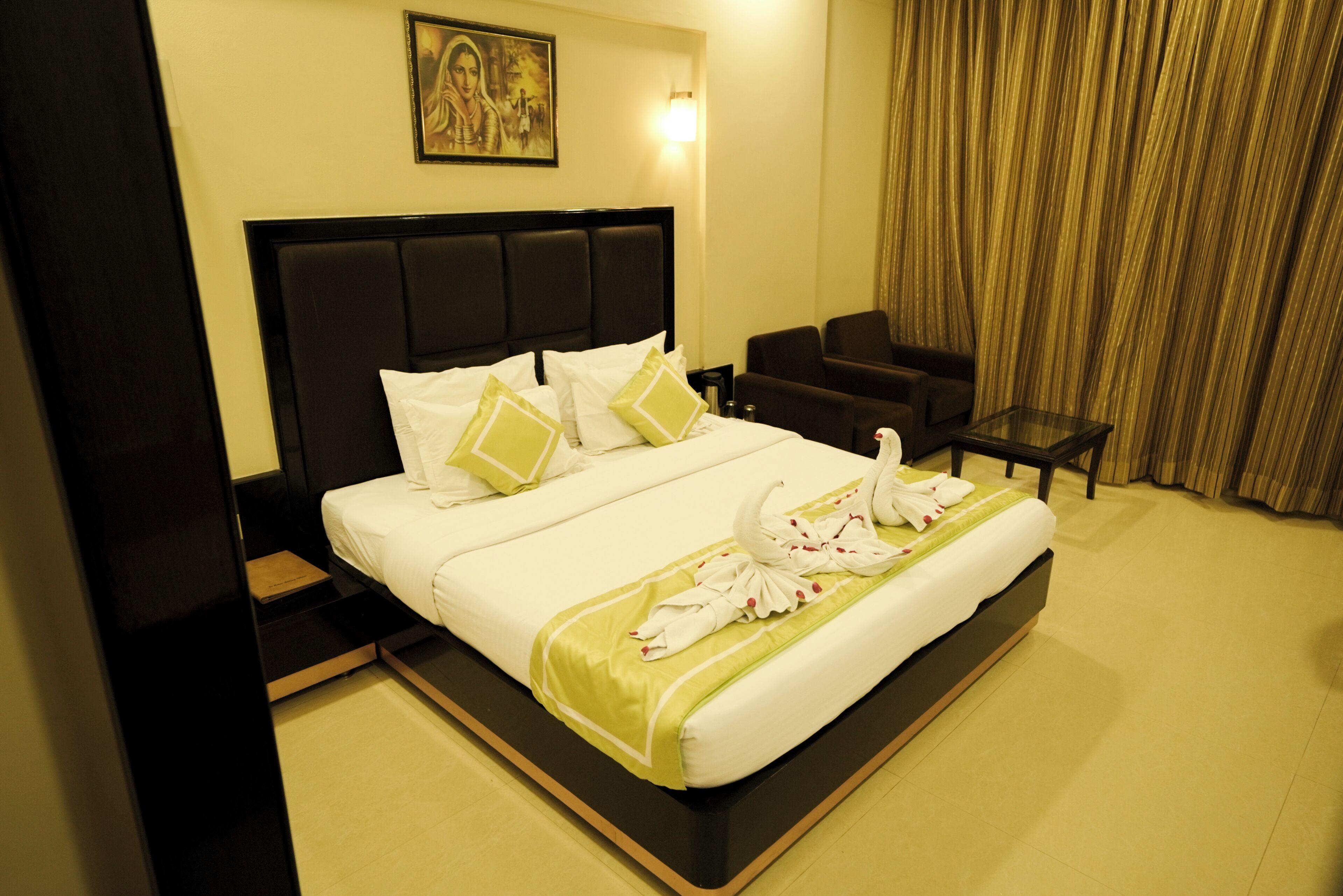 Egyptian cotton sheets, premium bedding, down comforters
