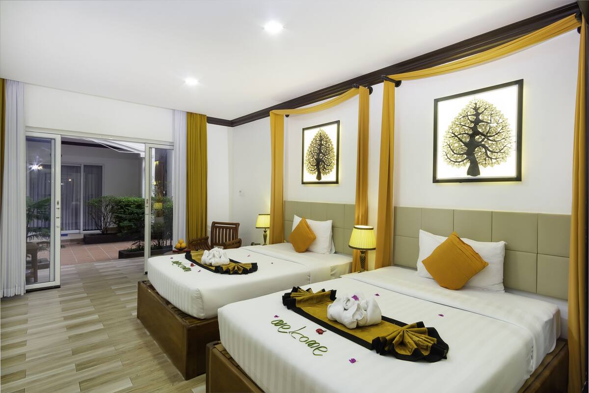 Premium Twin Room, Balcony | 1 bedroom, premium bedding, minibar, in-room safe