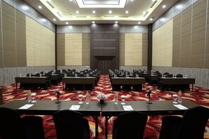 Meeting facility - Bigland Hotel & Convention Sentul (Sentul City)