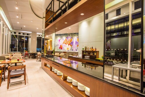 Bigland Hotel & Convention Sentul