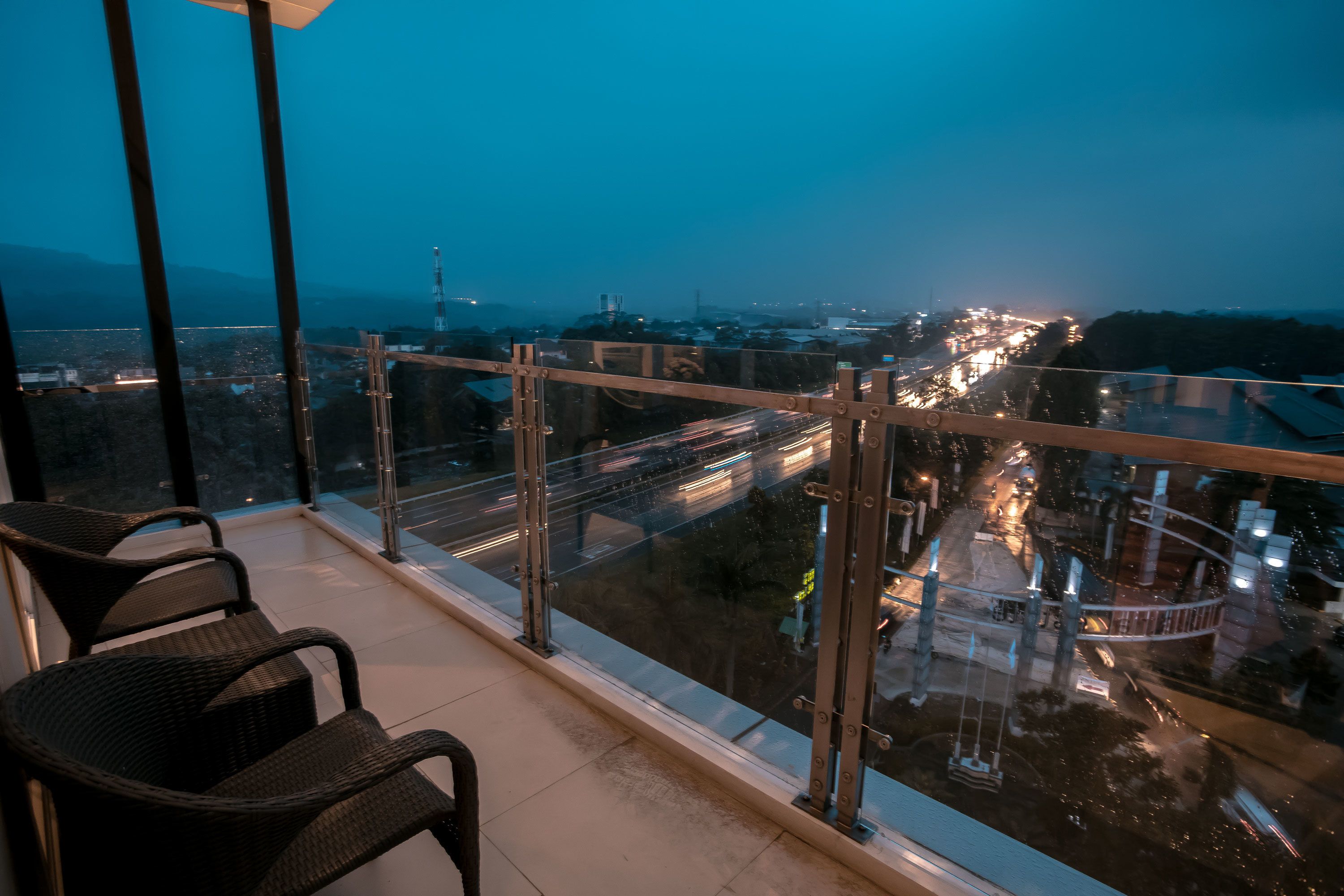 executive room | city view