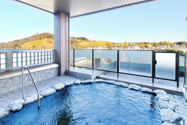 Baño termal público