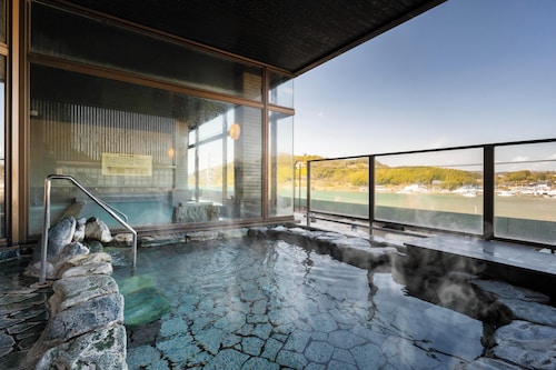 Wan Wan Paradise Hamanako