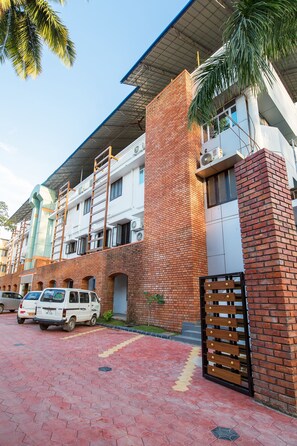 Front of property - Treebo Trend Adrak (Thiruvananthapuram)