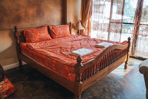 Deluxe-Studiosuite, 1 Schlafzimmer, eigenes Bad, Executive-Etage | Zimmersafe, Verdunkelungsvorhänge, kostenloses WLAN, Bettwäsche