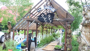 Khuôn viên nơi lưu trú