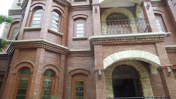 Façade de lâhĂ©bergement