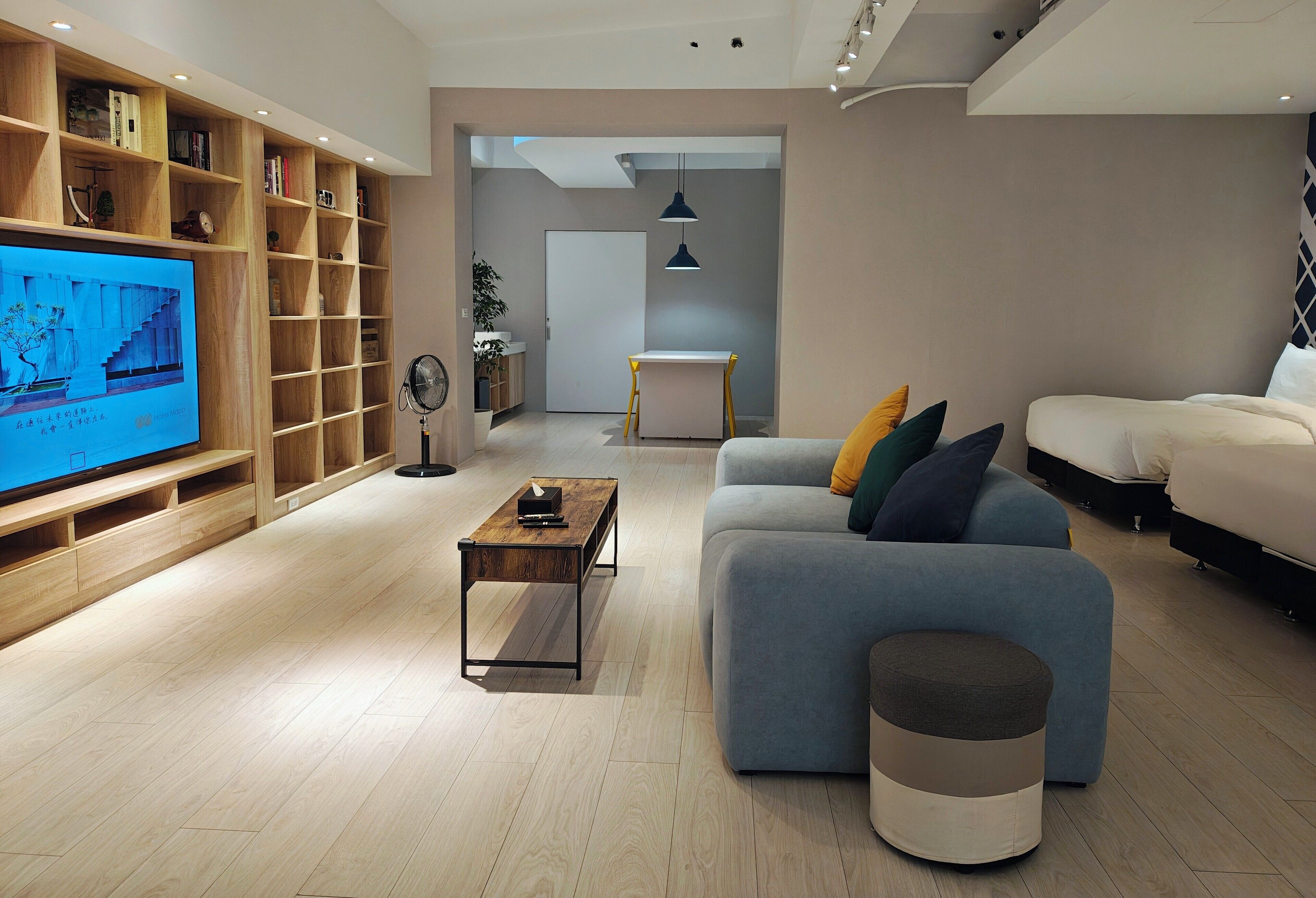 quad/family room | premium bedding, down duvets, desk, soundproofing