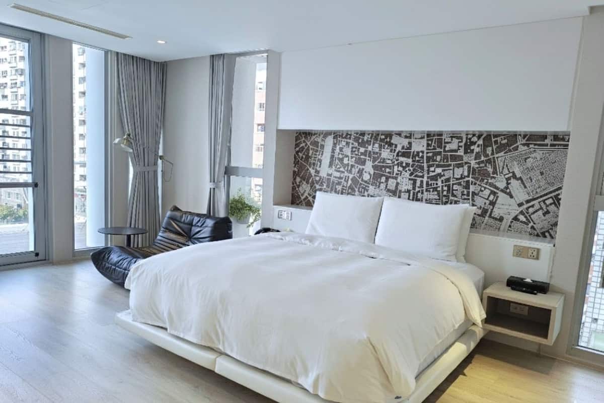 Luxury Designer Double Room | Premium bedding, down duvets, desk, soundproofing