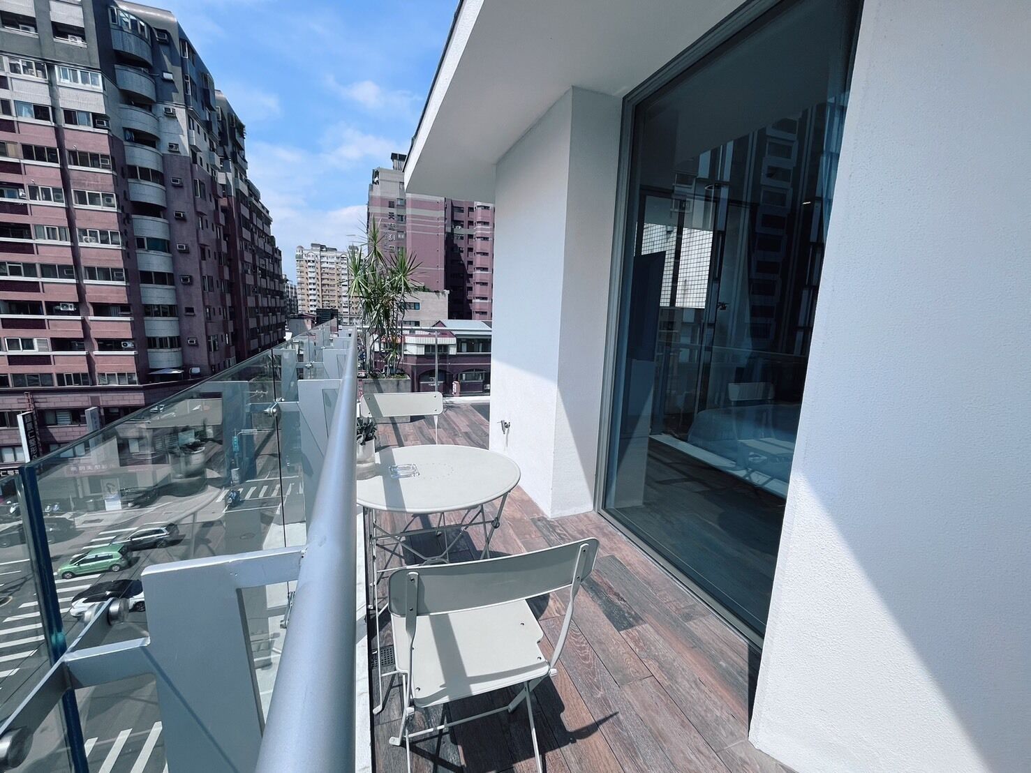 balcony deluxe double room | premium bedding, down duvets, desk, soundproofing