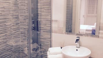 Chambre Double | Salle de bain