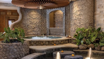 Couples treatment room(s), sauna, hot tub, steam room, body treatments