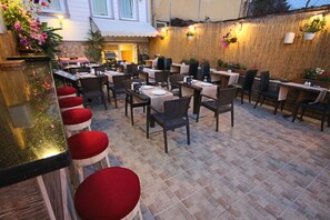 Outdoor dining - Aya Sergios (Istanbul)