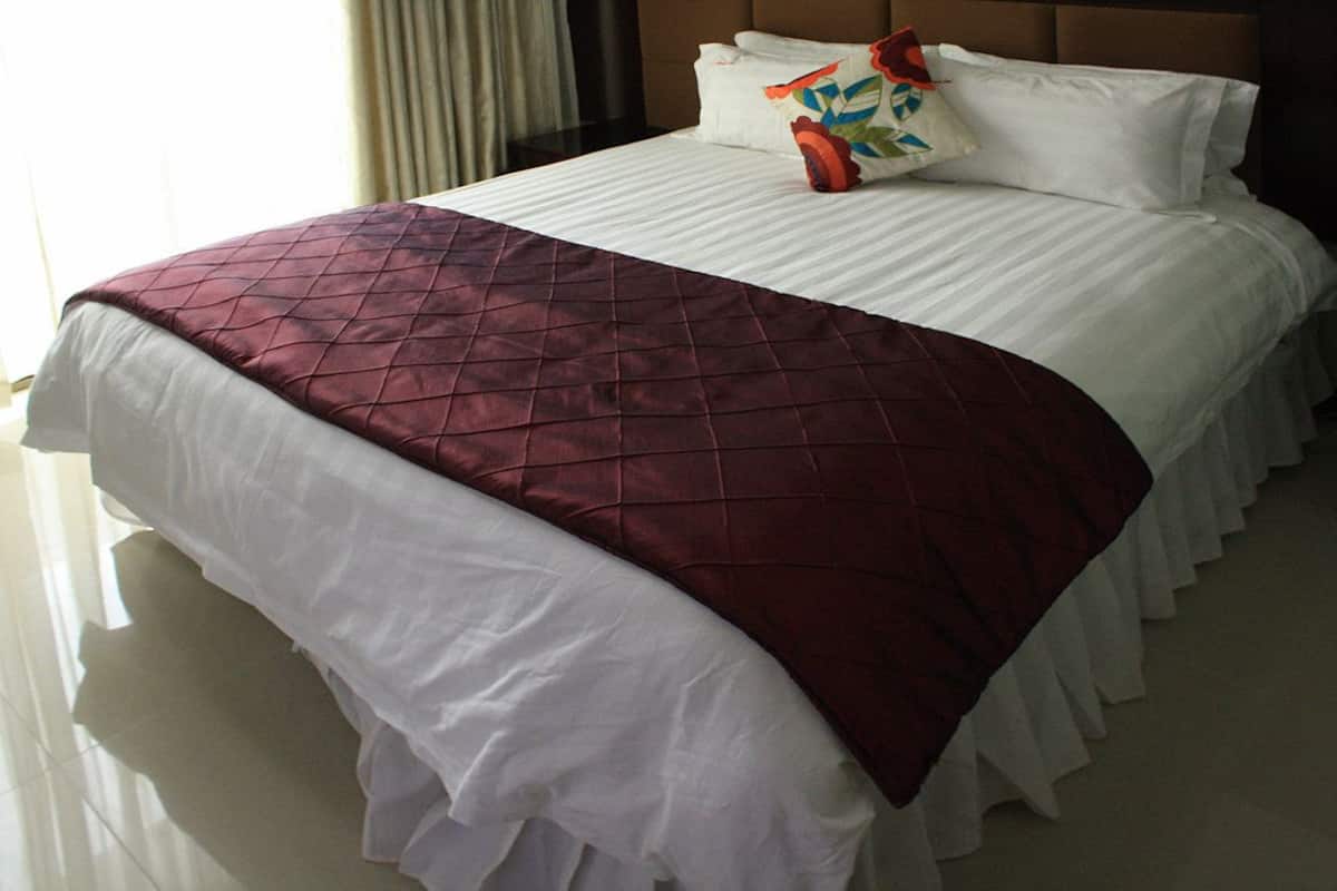 Double Room | 1 bedroom, desk, iron/ironing board, free WiFi