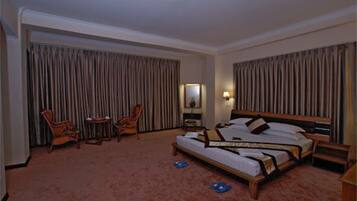 Minibar, in-room safe, desk, blackout curtains