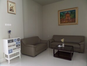 Lobby - Shinta Guest House (Malang)