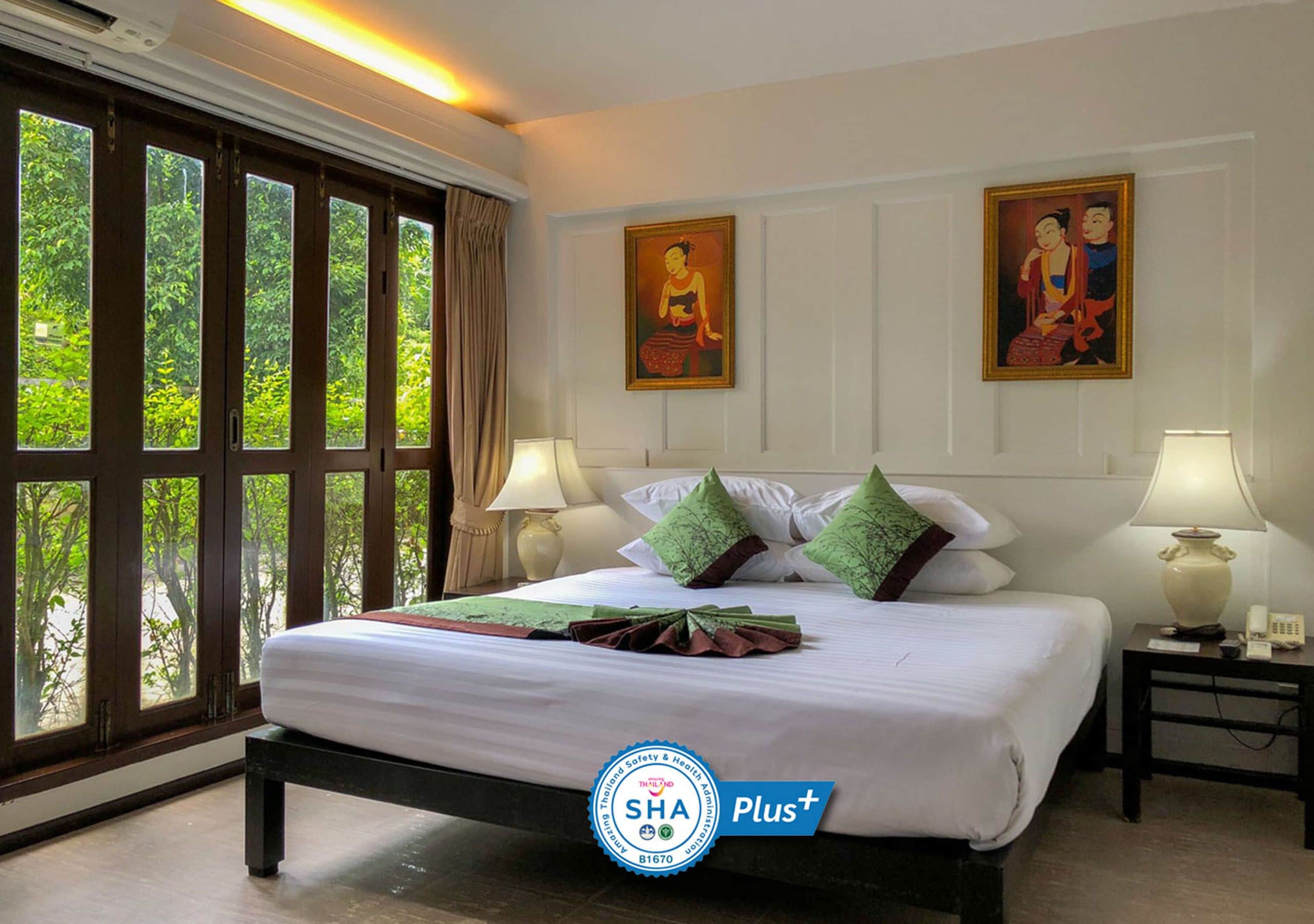 superior double room | 1 bedroom, in-room safe, desk, blackout curtains