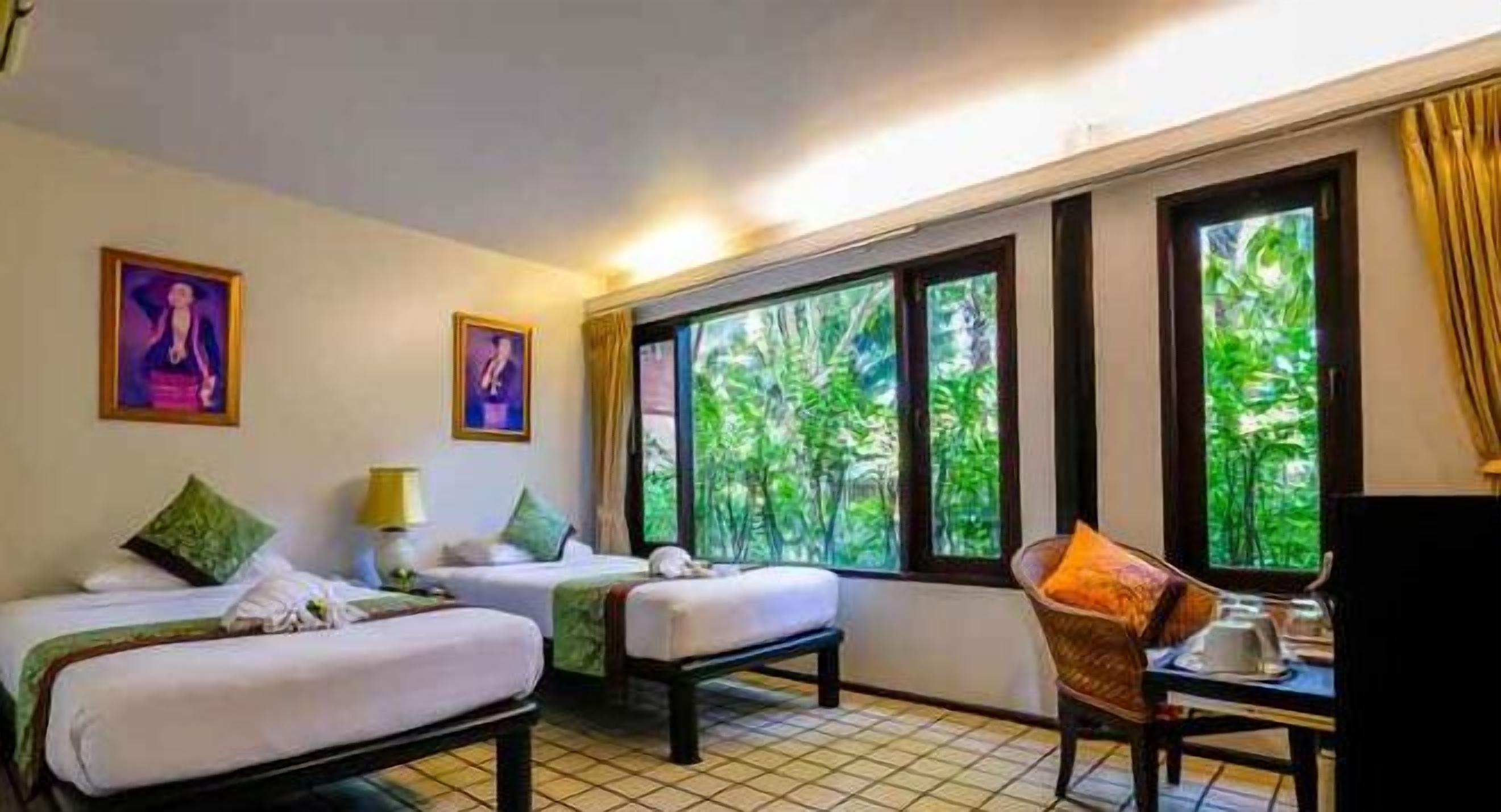 In-room safe, desk, blackout drapes, free WiFi