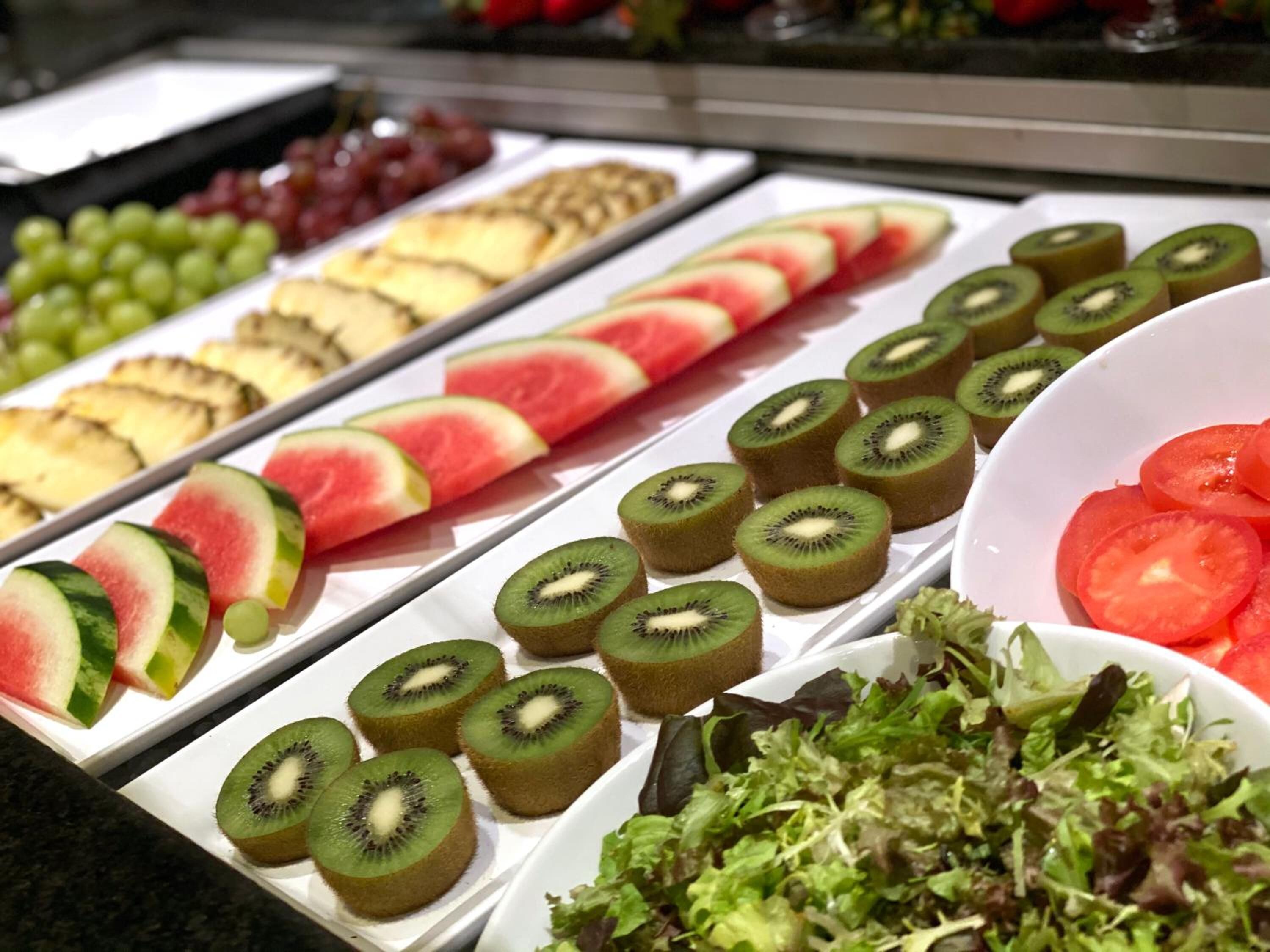 lunch and dinner served, barbecue