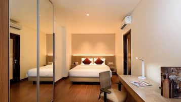 2 bedrooms, premium bedding, desk, laptop workspace