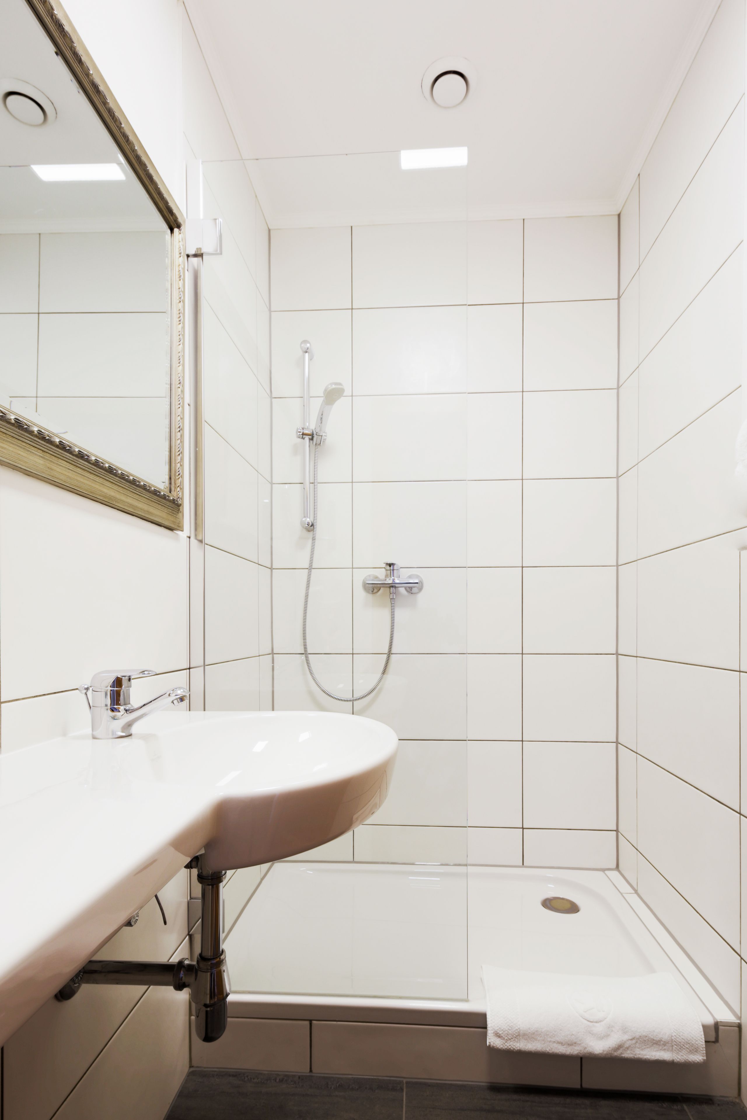 grand double or twin room | bathroom | eco-friendly toiletries, hair dryer, towels