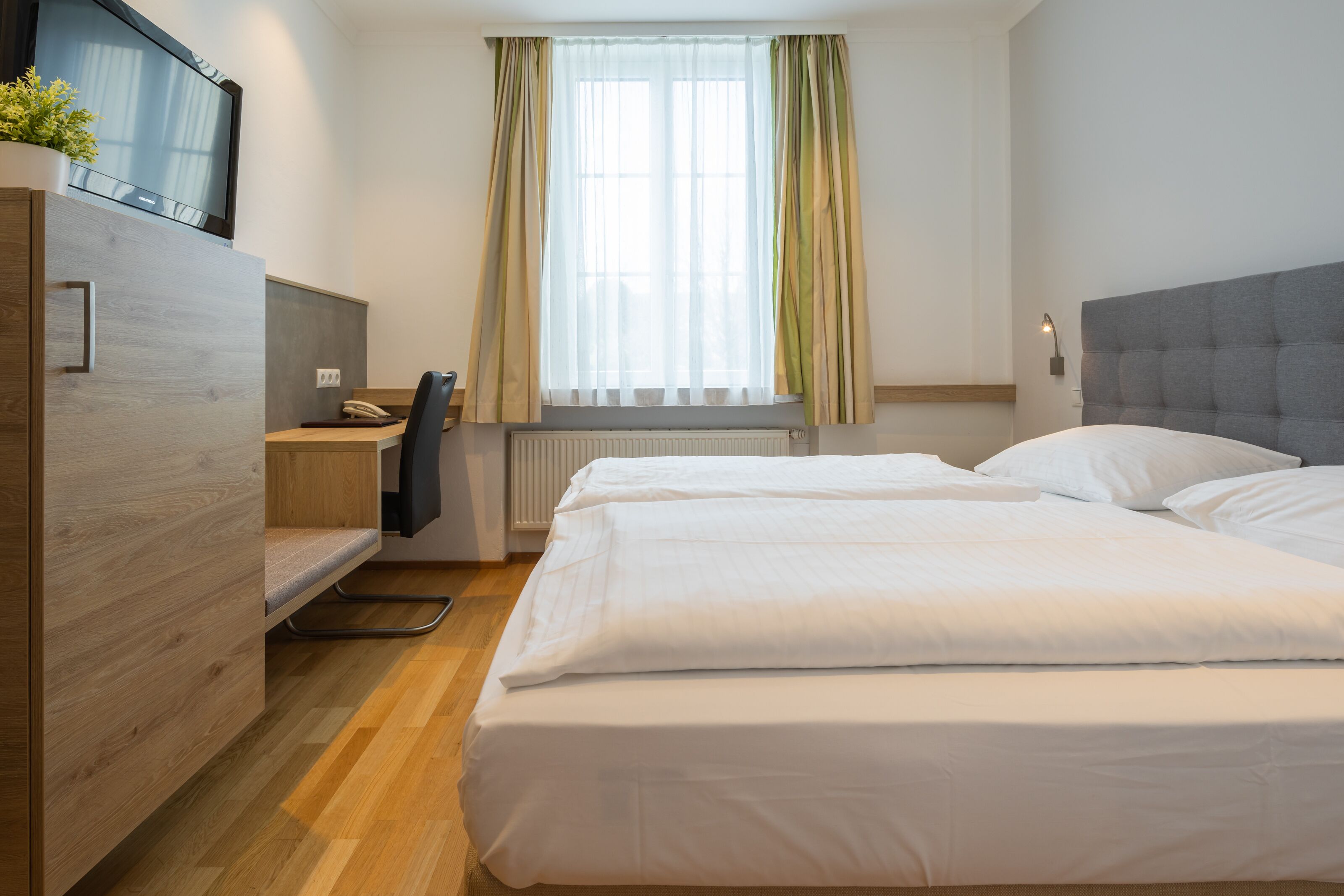 standard double or twin room | in-room safe, desk, soundproofing, cots/infant beds