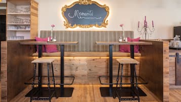 Tägliches inbegriffenes Frühstücksbuffet