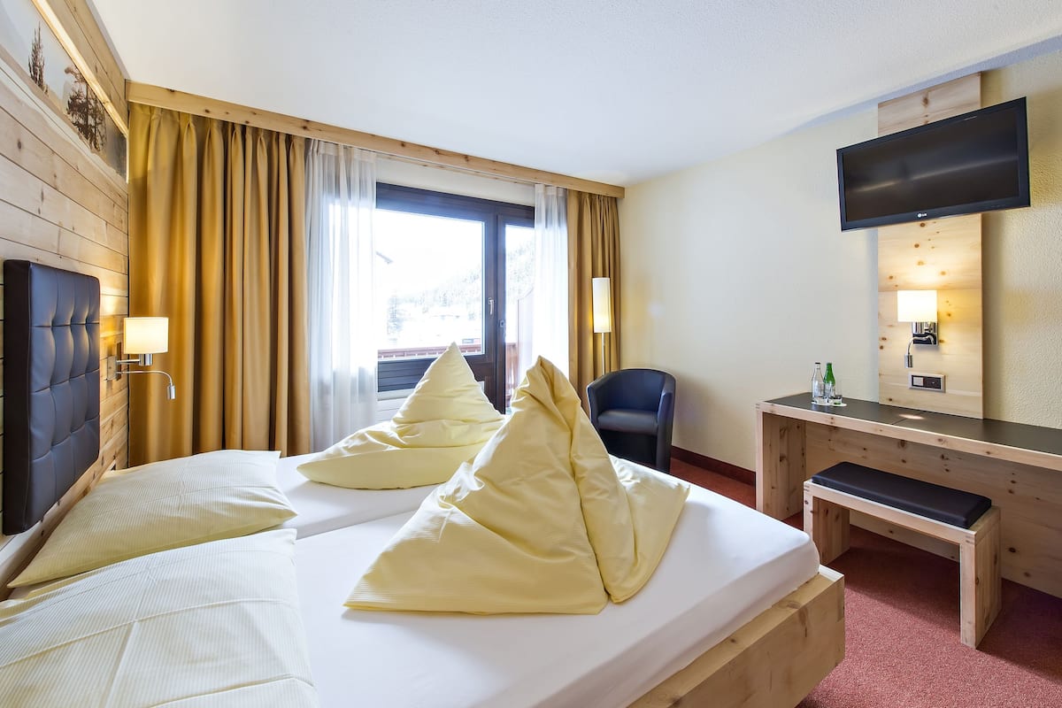 Chambre Double Standard, vue montagne