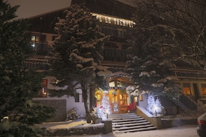 Front of property – evening/night